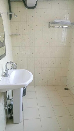 高级房, 城市景观 | 浴室 | 毛巾、肥皂、卫生纸