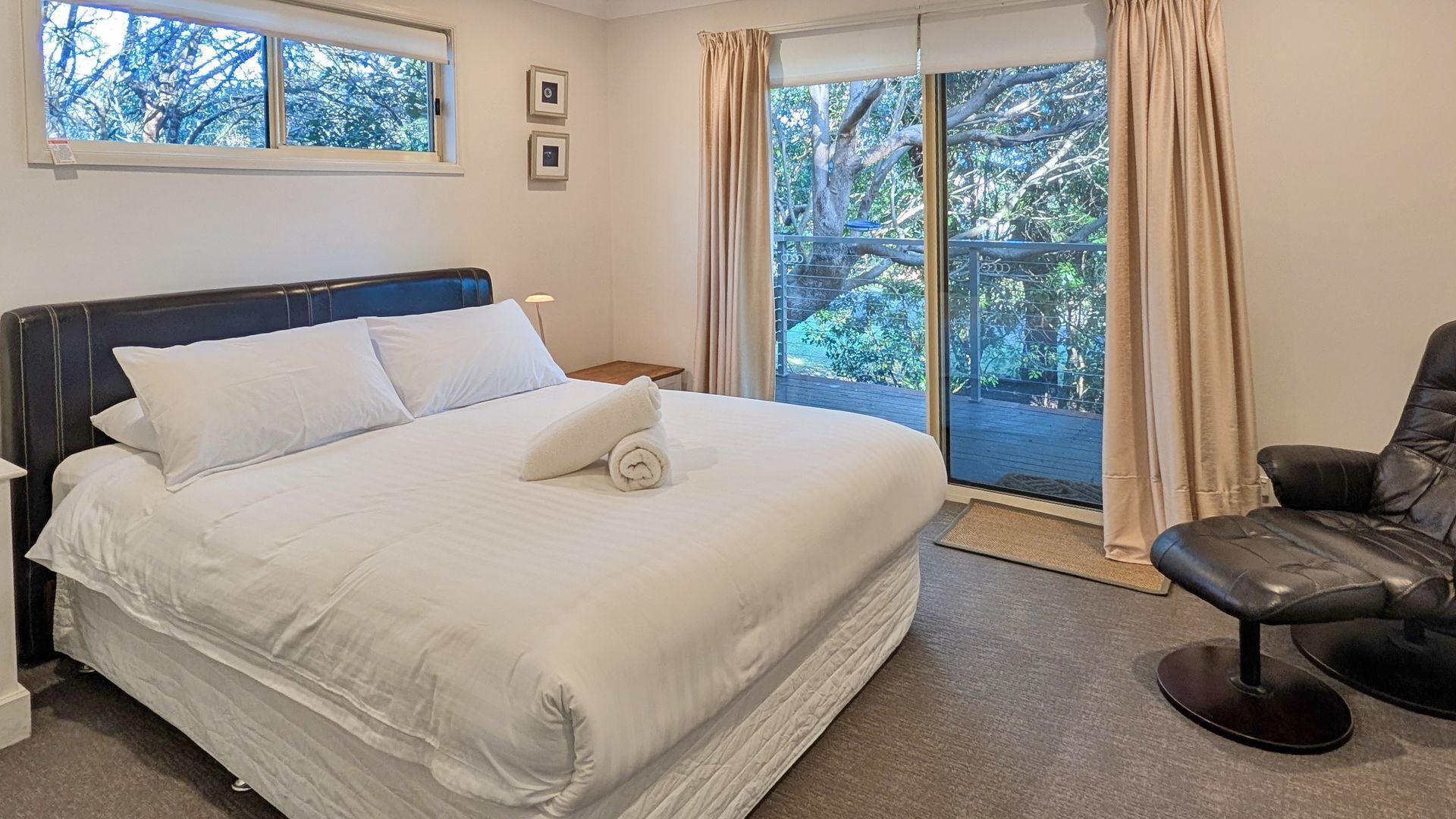 3 chambres, fer et planche à repasser, Wi-Fi gratuit, draps fournis