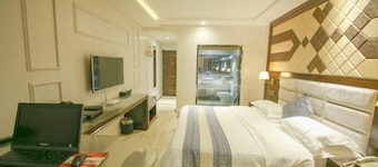Jingyuan Pengwan Business Hotel