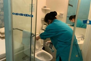 Bathroom - Bestay Hotel Express Shanghai Pusan Road (Shanghai)
