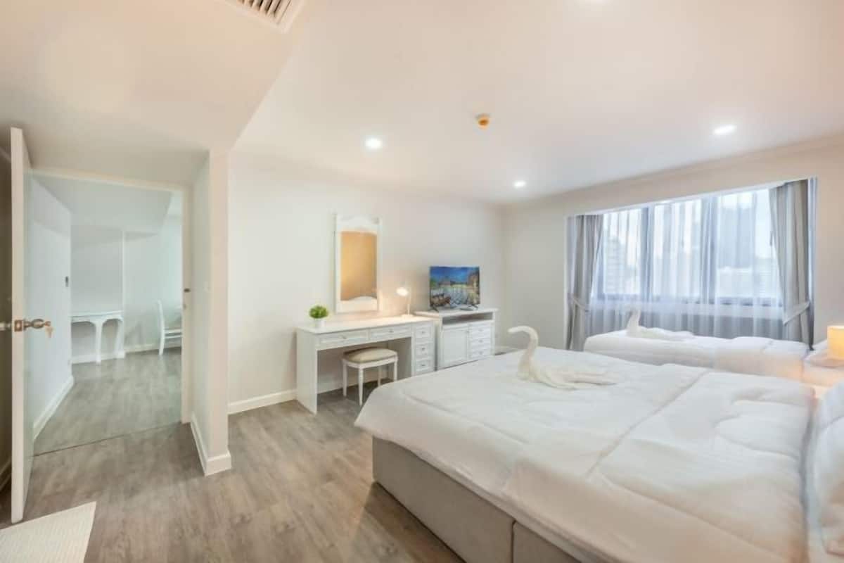 1 bedroom, blackout curtains, free WiFi