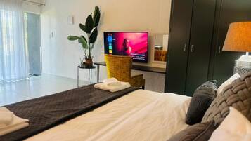 Kamar, 1 kamar tidur, Boleh Merokok, patio | 1 kamar tidur