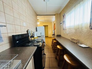 Habitación, 2 habitaciones, accesible para personas con discapacidad, fumadores | Interior