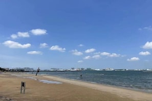 Beach - JUNTING HOTEL (Zhanjiang)