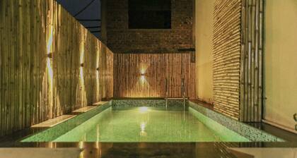 3BHK w/Pool - Sunset Palazzo by Universe Villas