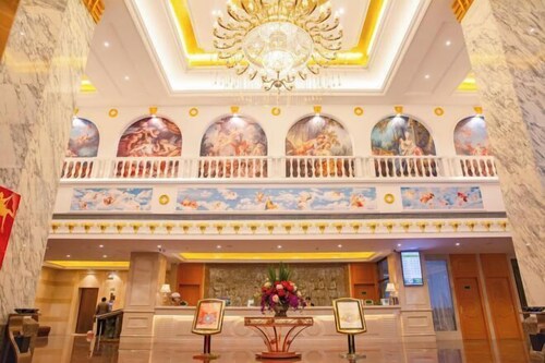 Vienna Classic Hotel (Shijiazhuang Jianhua Street Beisong Subway Station)