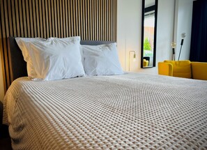 1 bedroom, WiFi, bed sheets - Flamingo Studios Zeeland Ground Floor (Schoondijke)