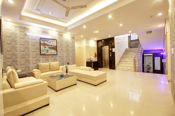 Tay vịn trên cầu thang