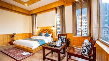 Super Deluxe Room with Mountain View | Desk, laptop workspace, soundproofing, bed sheets