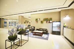 Lobby - Ease Hotel (Shenyang Changjiang North Street Beiling Park Branch) (Shenyang)