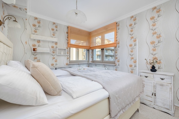 Apartment, 2 Bedrooms, Balcony - Spacious Apartment for 6 by Renters (Swinoujscie)