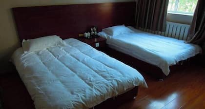 Xinyuan Jingyi Hotel