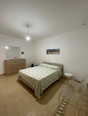 2 bedrooms, iron/ironing board, free WiFi, bed sheets - Garden villa – your relaxed base to explore West Sicily (Custonaci)