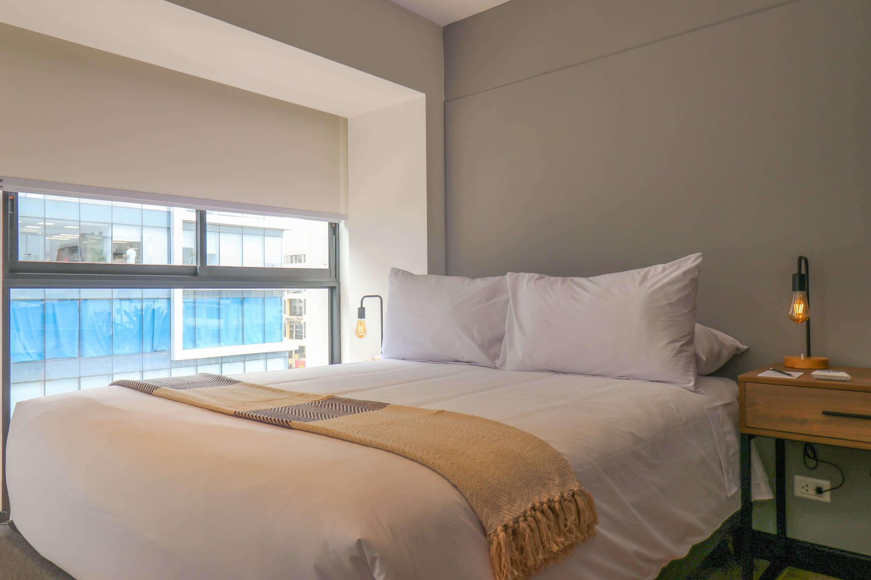 2 bedrooms, desk, iron/ironing board, WiFi