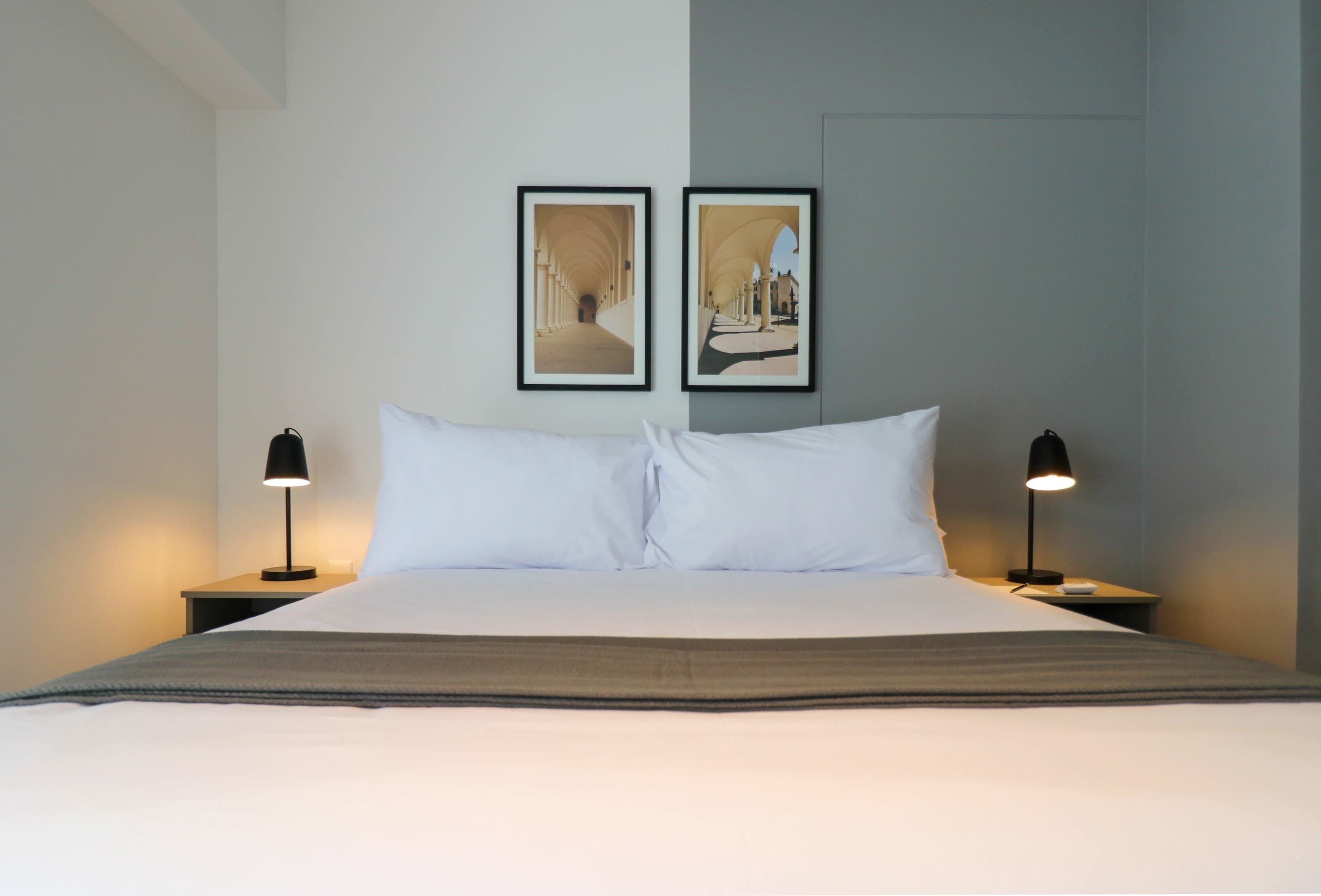 1 bedroom, desk, iron/ironing board, WiFi