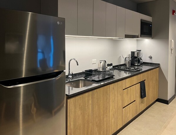 Microwave, oven, stovetop, cookware/dishes/utensils - w* | Brilliant 1BR w/ Perfect Deco in San Isidro (San Isidro)