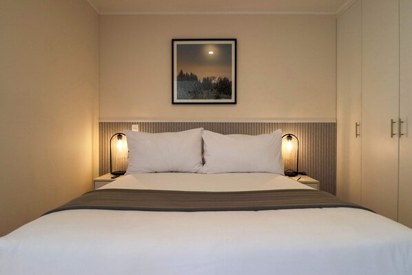 2 bedrooms, iron/ironing board, WiFi, bed sheets - w* | Divine 2BR with Majestic Deco in Barranco (Barranco)