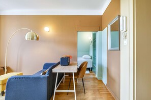 1 Schlafzimmer, Schreibtisch, Bügeleisen/Bügelbrett, WLAN