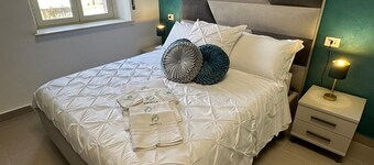 Emerella Luxury Suites-Siderno Lungomare