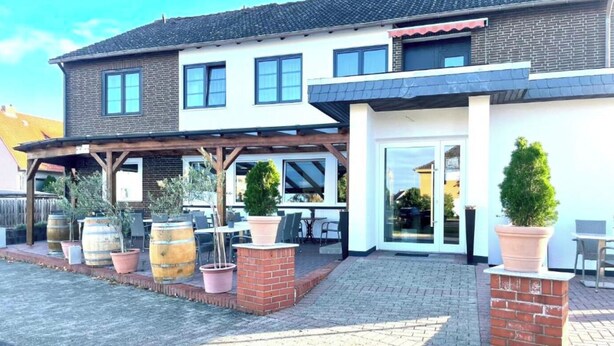 Front of property - Passione Occhipinti Restaurant & Hotel (Weyhausen)