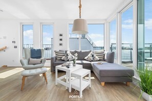 Tv, dvd-spelare och ett filmbibliotek