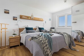 1 dormitorio, tabla de planchar con plancha, cuna de viaje y wifi gratis