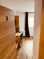 Honeymoon Single Room, City View | Free WiFi, bed sheets