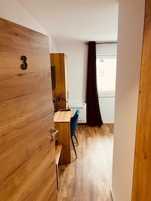 Honeymoon Single Room, City View