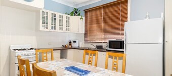 Park Rise Cottage: Your Cozy Coastal Escape in Busselton