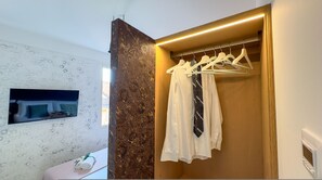 Studio | 2 bedrooms