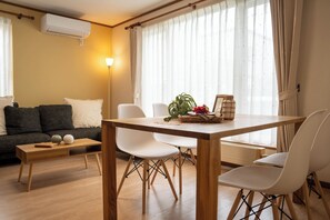 Flat-screen TV - Lilac (Sapporo)