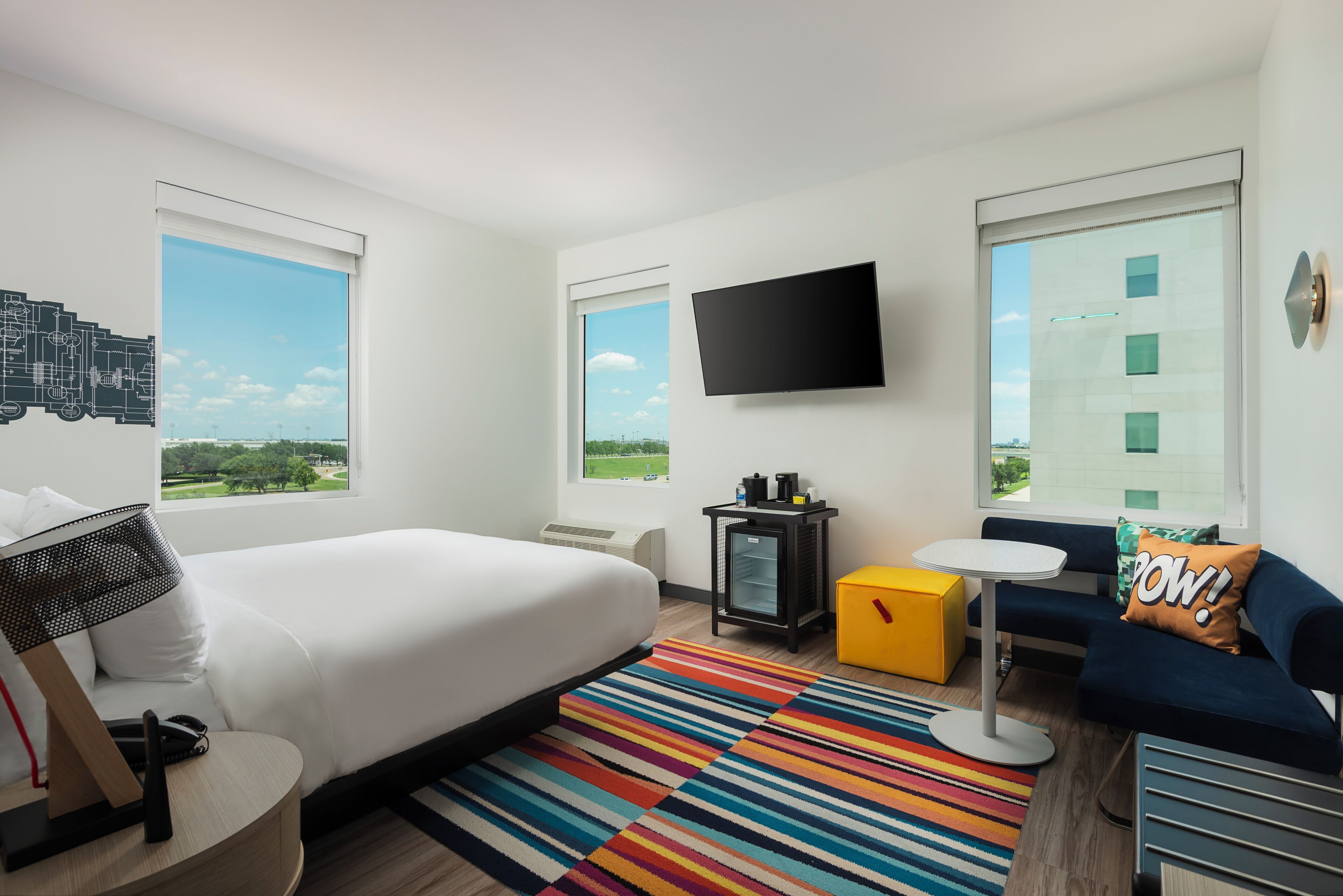 Premium bedding, in-room safe, laptop workspace, blackout curtains