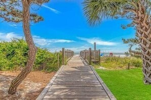 Property grounds - Updated 3BR w/ Views & Waterpark (Myrtle Beach)
