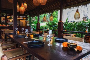 Se sirven desayunos, almuerzos y cenas