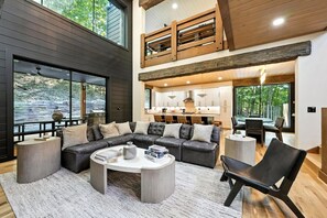 Smart-TV, Kamin, Videospiele