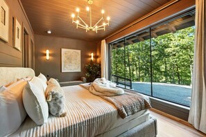 6 bedrooms, free WiFi, bed sheets