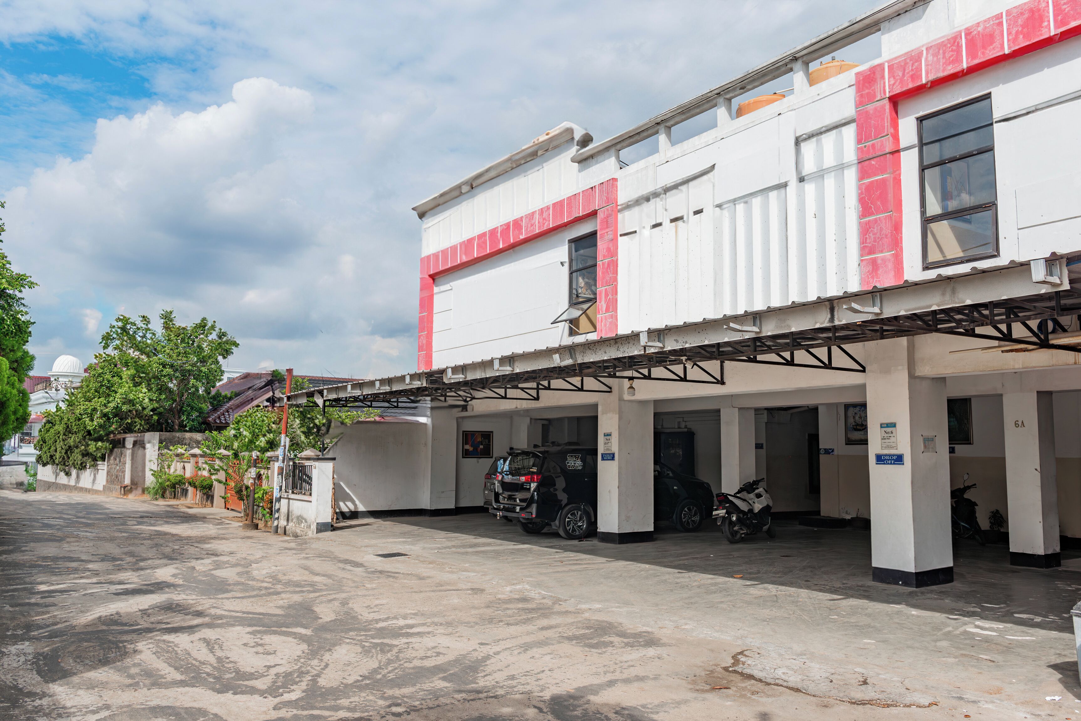 Fachada da propriedade