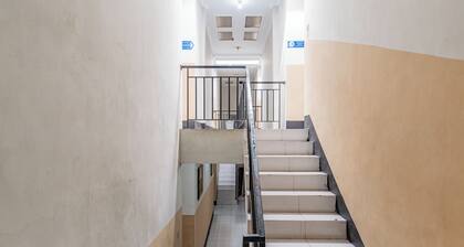 Hotel O Ilir Barar I Near Rumah Sakit Islam Siti Khadijah Formerly Maleo Hotel