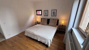 1 bedroom, iron/ironing board, travel cot, WiFi