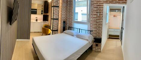 1 室のベッドルーム、アイロン / アイロン台、WiFi、ベッドシーツ