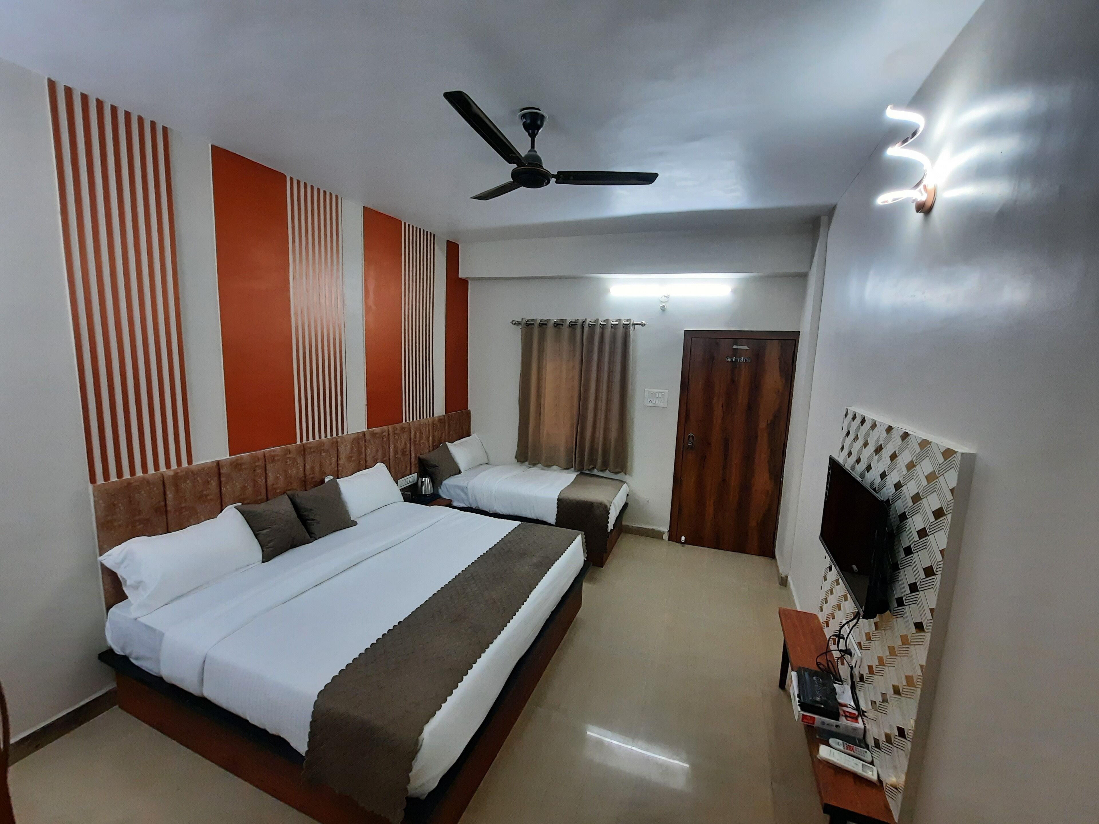 Deluxe Triple Room | Free WiFi