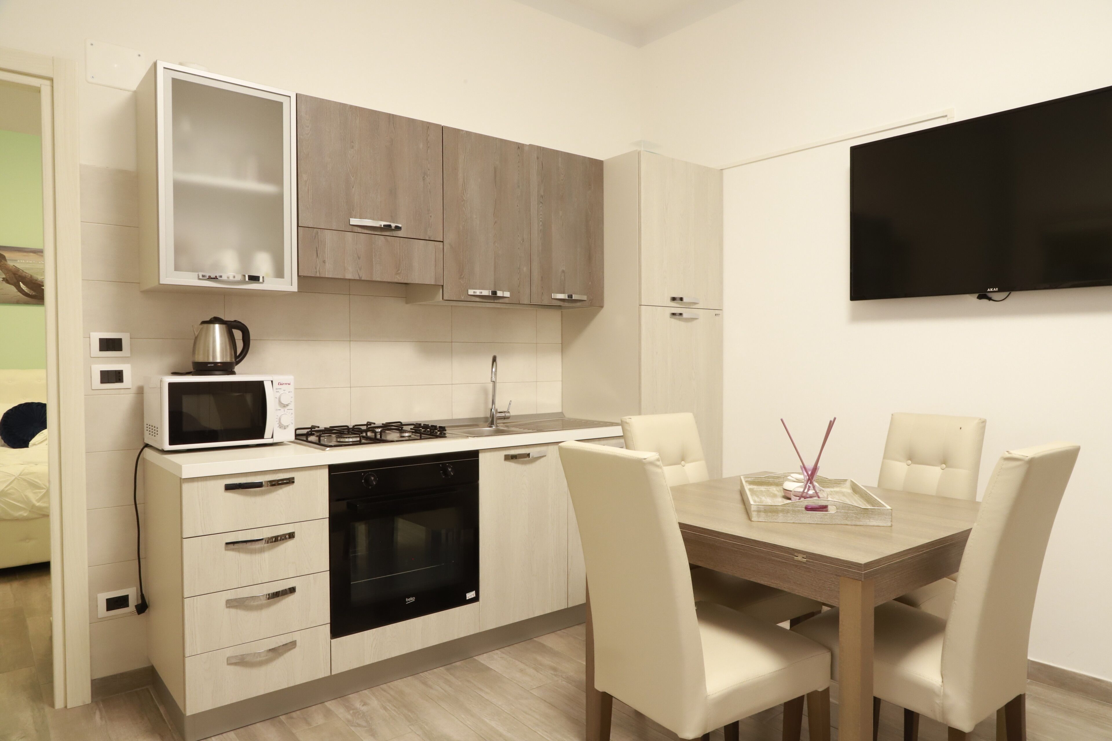 Emerella Luxury Family Suite Room 4 | Eigene Küche