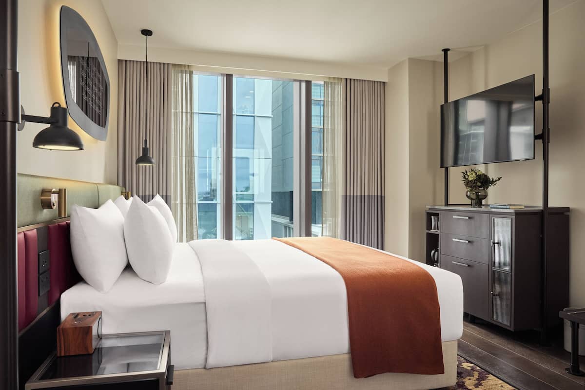 1 bedroom, minibar, in-room safe, blackout drapes