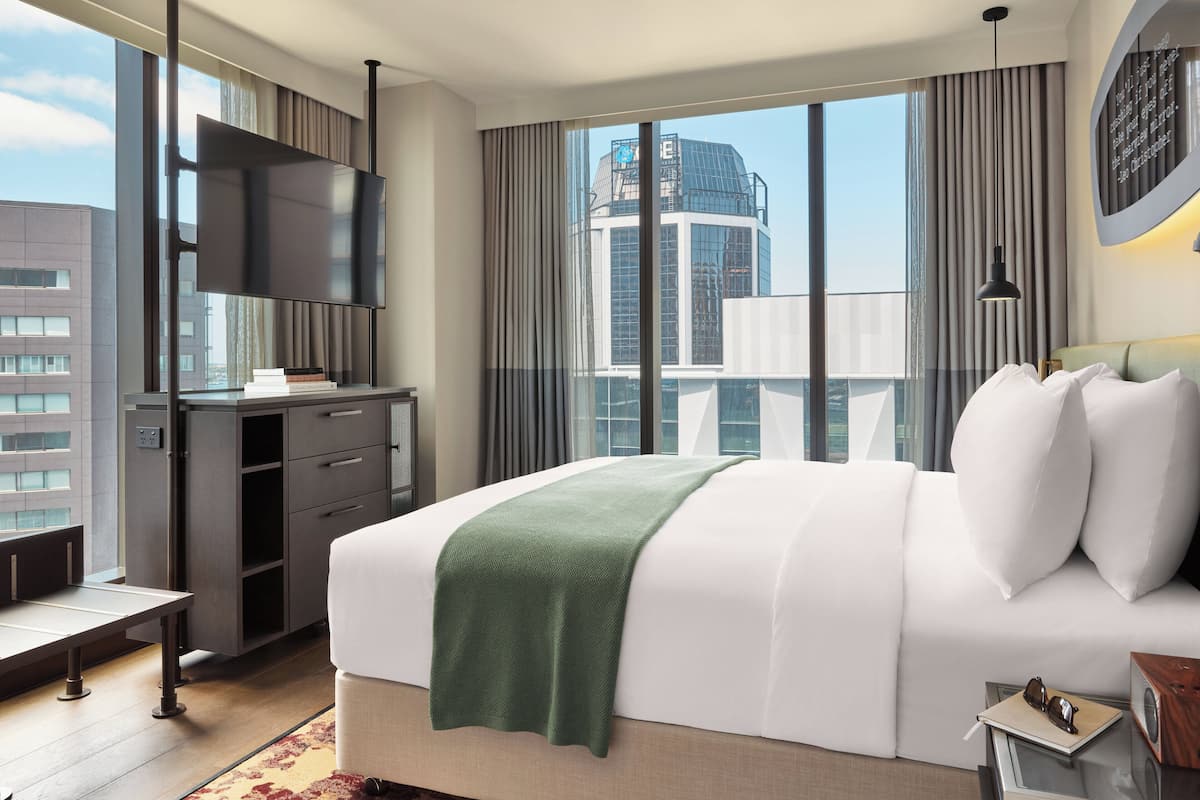 Standardzimmer, 1 King-Bett, Stadtblick, Eckzimmer (High Floor)