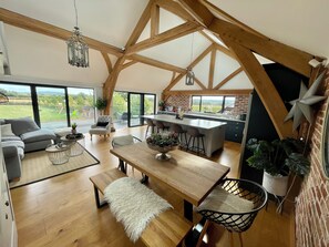 House | Dining - Open Plan Barn Conversion in Herefordshire (Hereford)