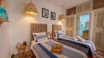 Deluxe Double or Twin Room, Non Smoking, Private Bathroom | 1 bedroom, in-room safe, laptop workspace, blackout drapes