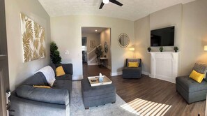 TV, offices - Emerald Escape-Spacious Duplex (Indianapolis)