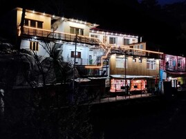 Fachada da propriedade