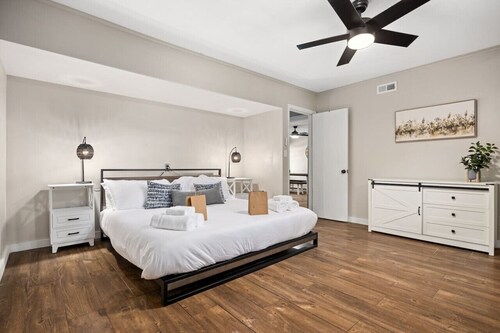 Peaceful Park Living - 3BD 10mins to DT Peoria