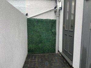 تفاصيل الفندق من الخارج